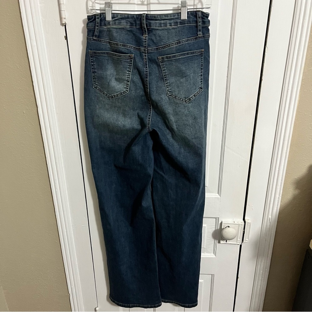 Arula Slit Leg Jeans Straight Leg Medium Wash Split Size 10 Z - Picture 4 of 9